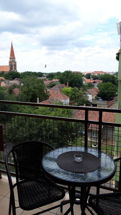 Apartman Studio Niki Subotica Exteriör bild