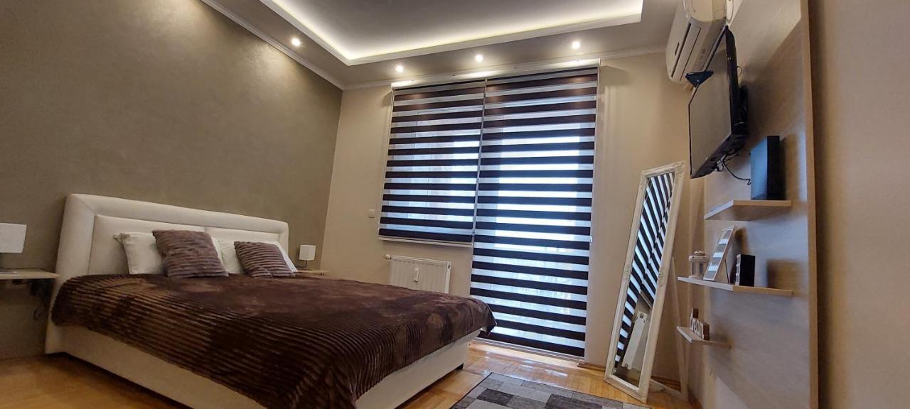 Apartman Studio Niki Subotica Exteriör bild